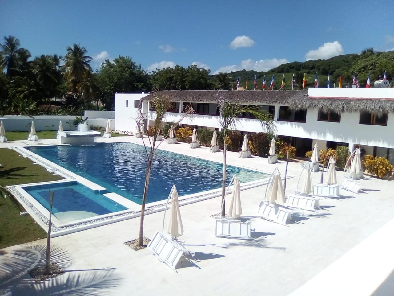 Oasi Encantada - Beach Resort Barahona Eksteriør billede