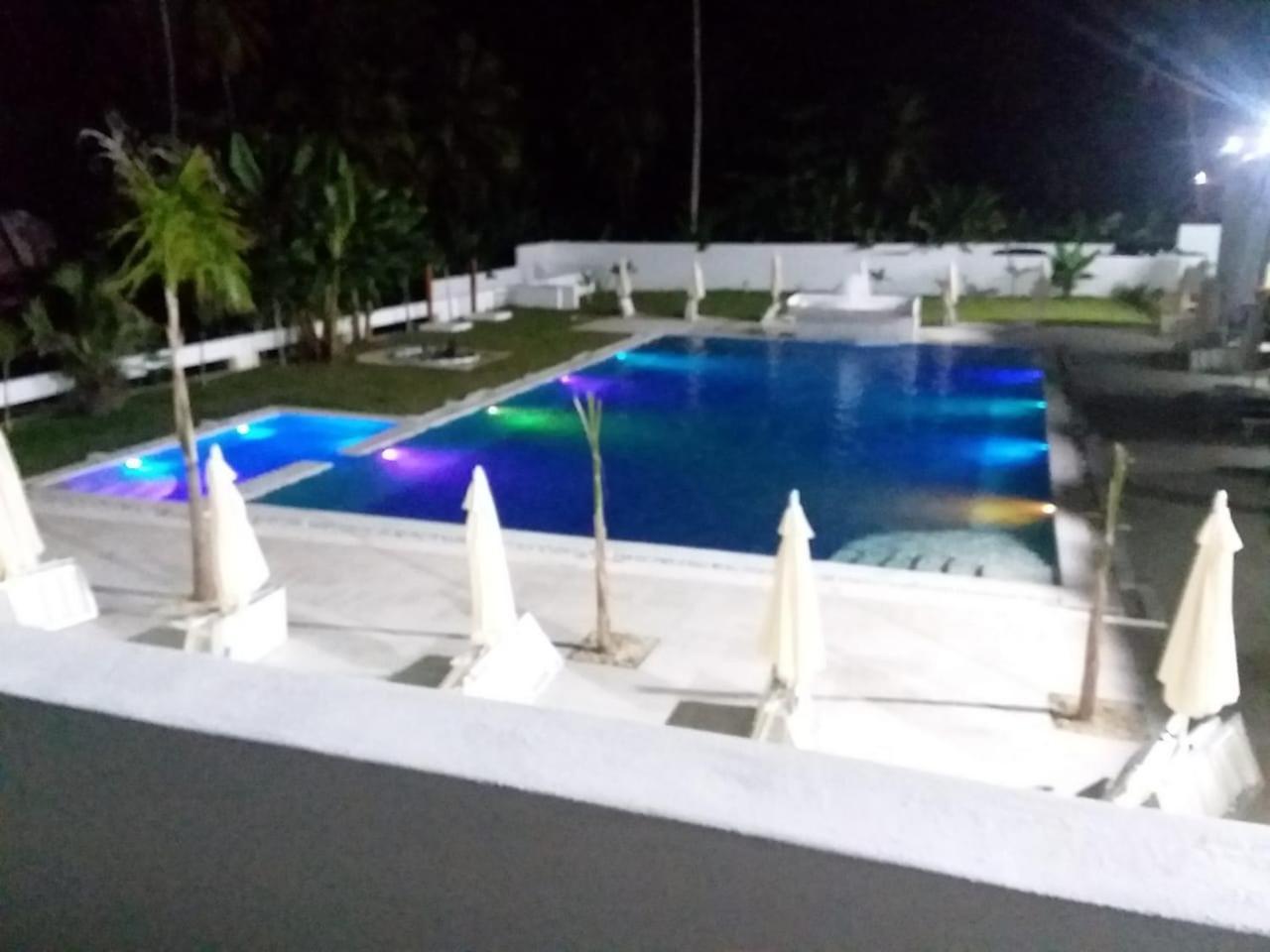 Oasi Encantada - Beach Resort Barahona Eksteriør billede