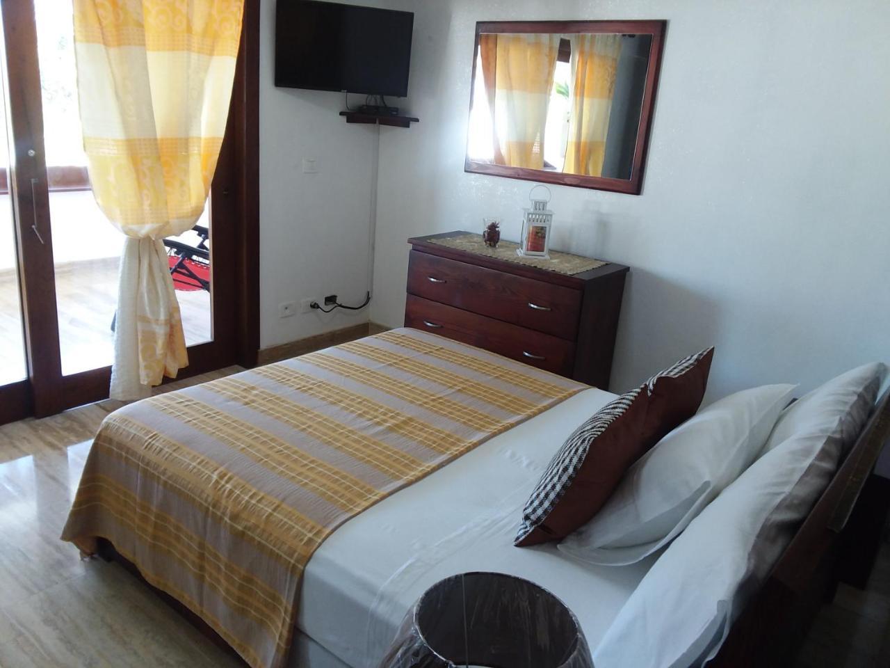 Oasi Encantada - Beach Resort Barahona Eksteriør billede